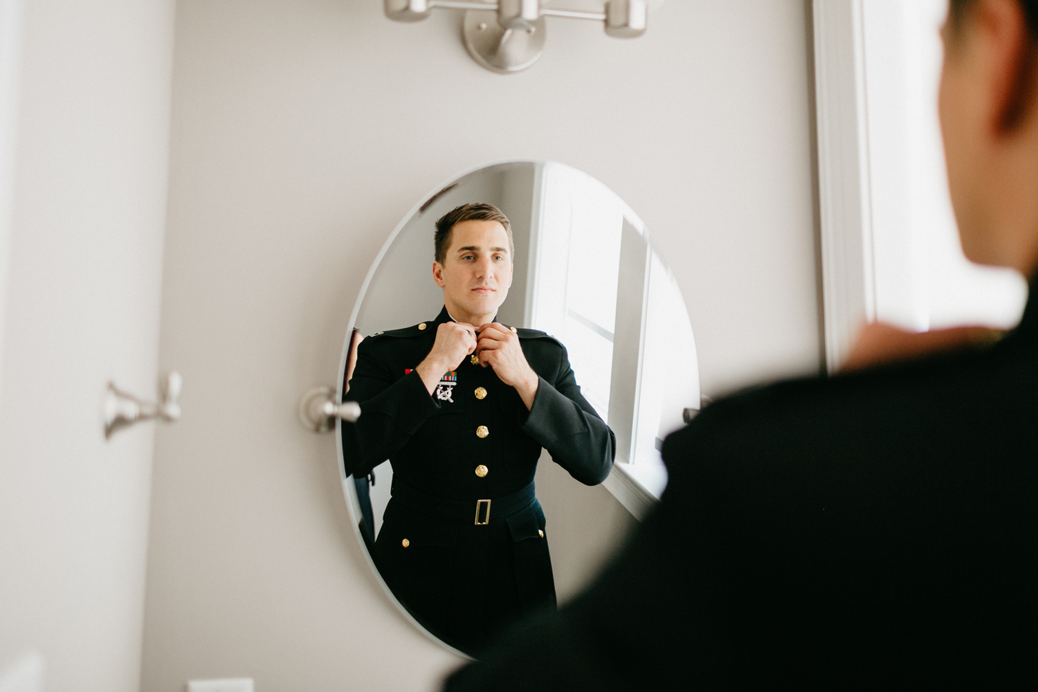 The Cedar Room bride getting ready