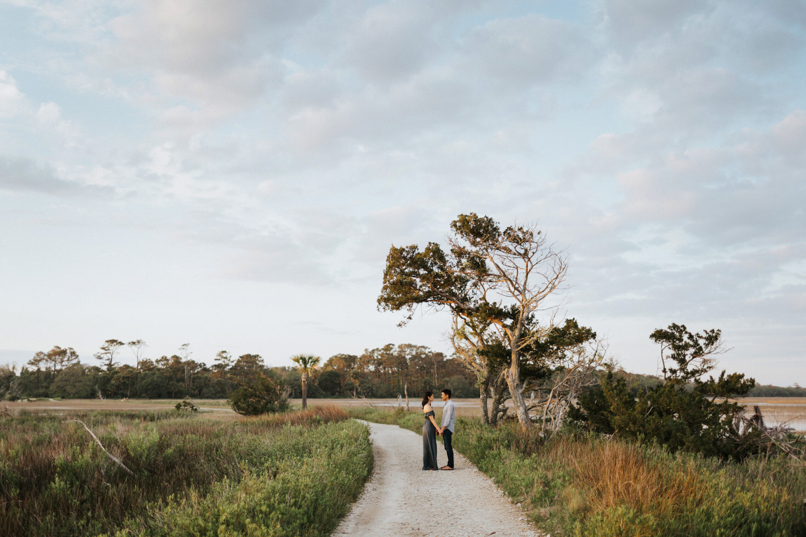 8 Tips to Nail Your Engagement Session
