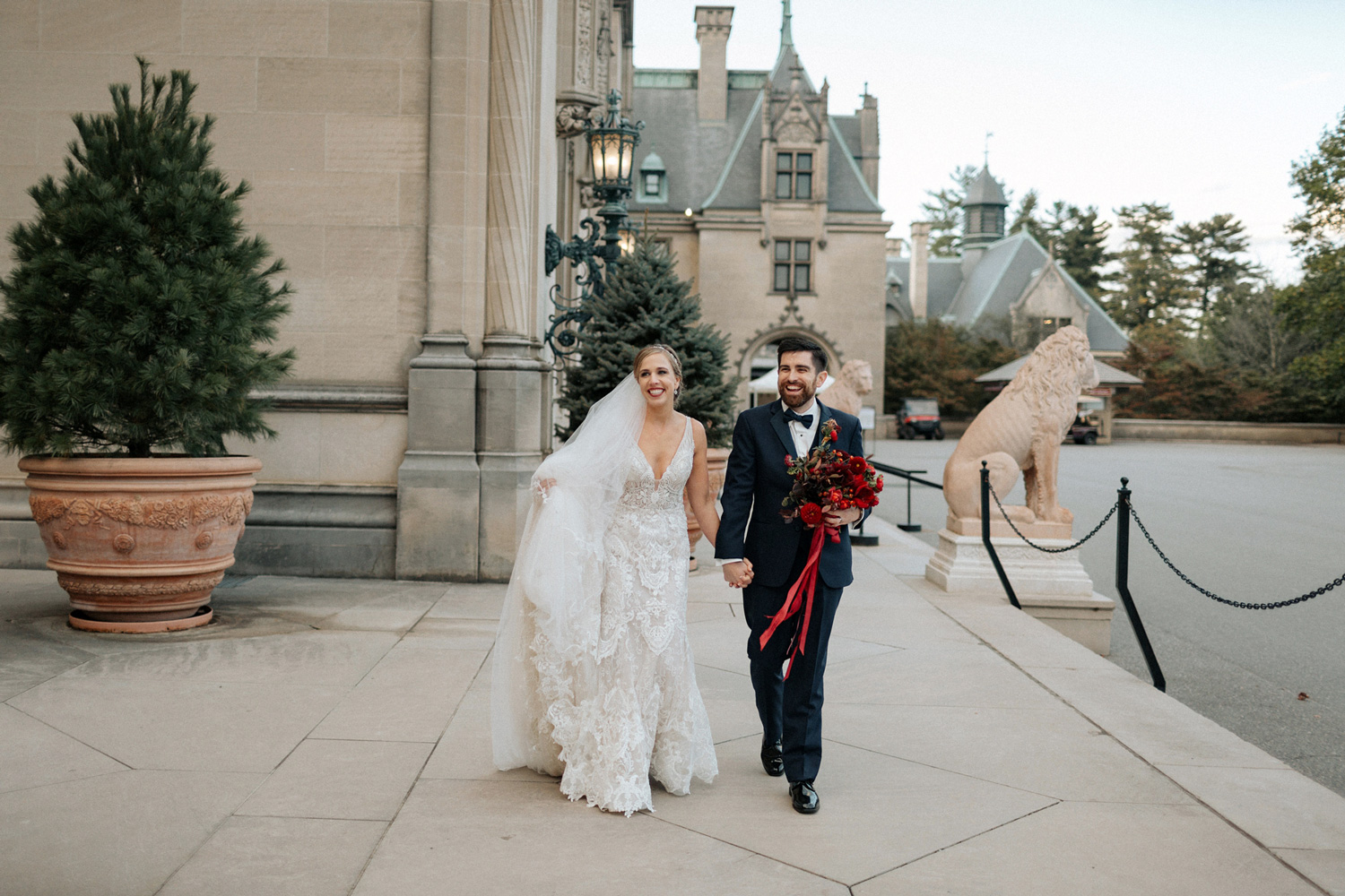 Biltmore Estate bride and groom portraits