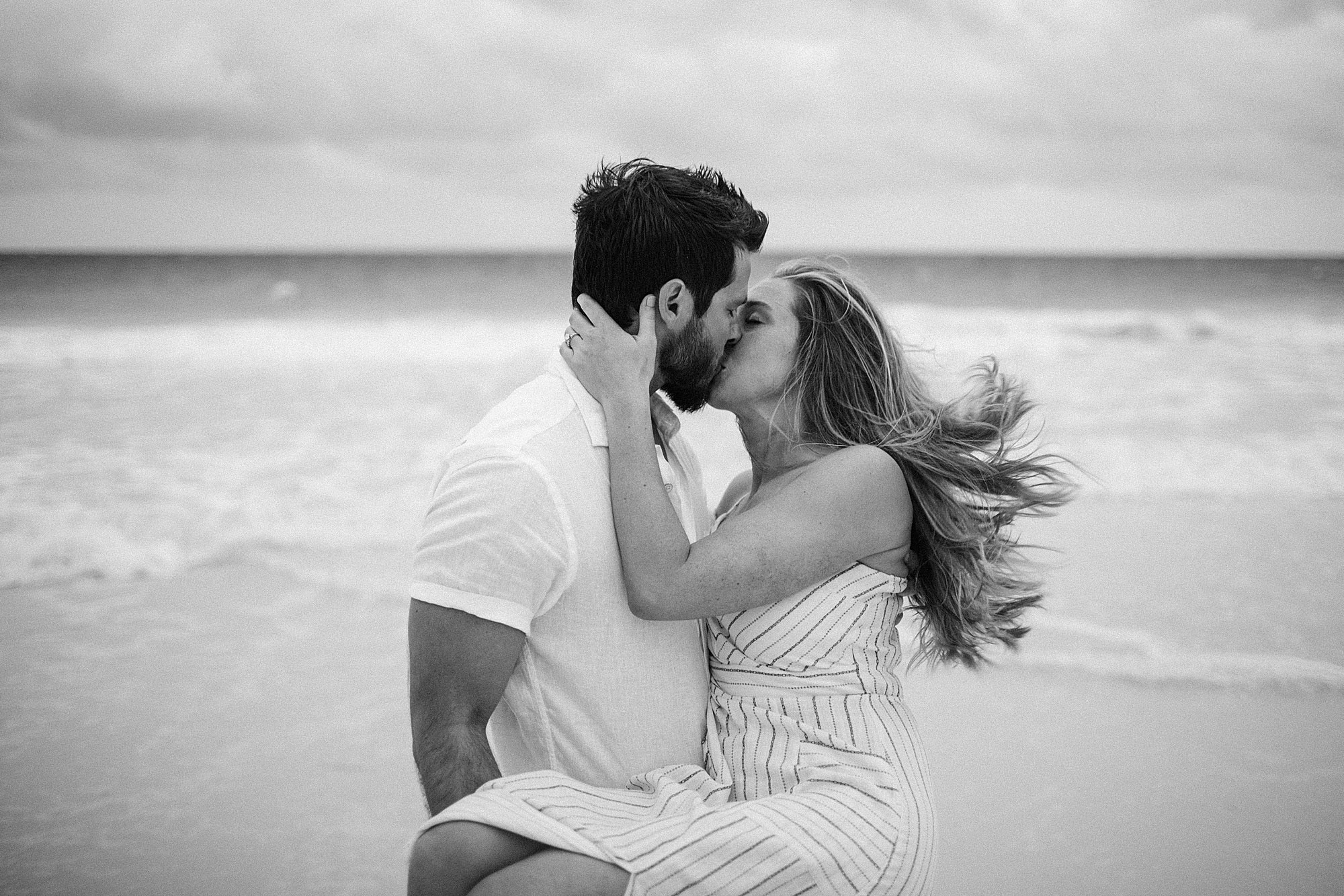 Harbour Island, Bahamas Engagement Session