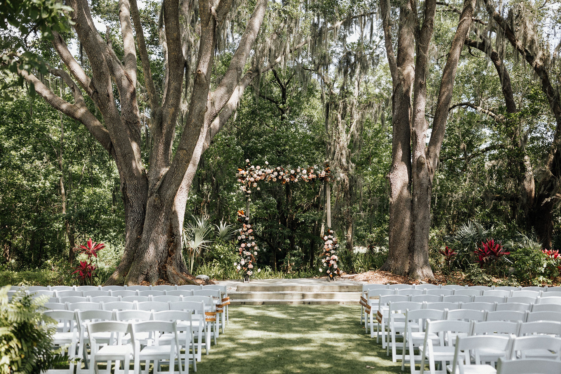 The Secret Garden at Paradise Spring Wedding
